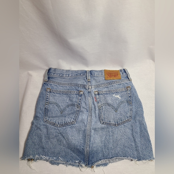 Levi's 34963-0001 deconstructed denim skirt Size 25 - Picture 2 of 7